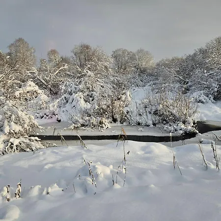 Jõesuu Saunamaja Casa de Férias *